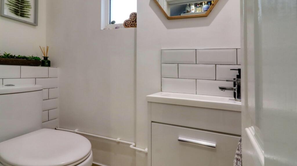 7. WC