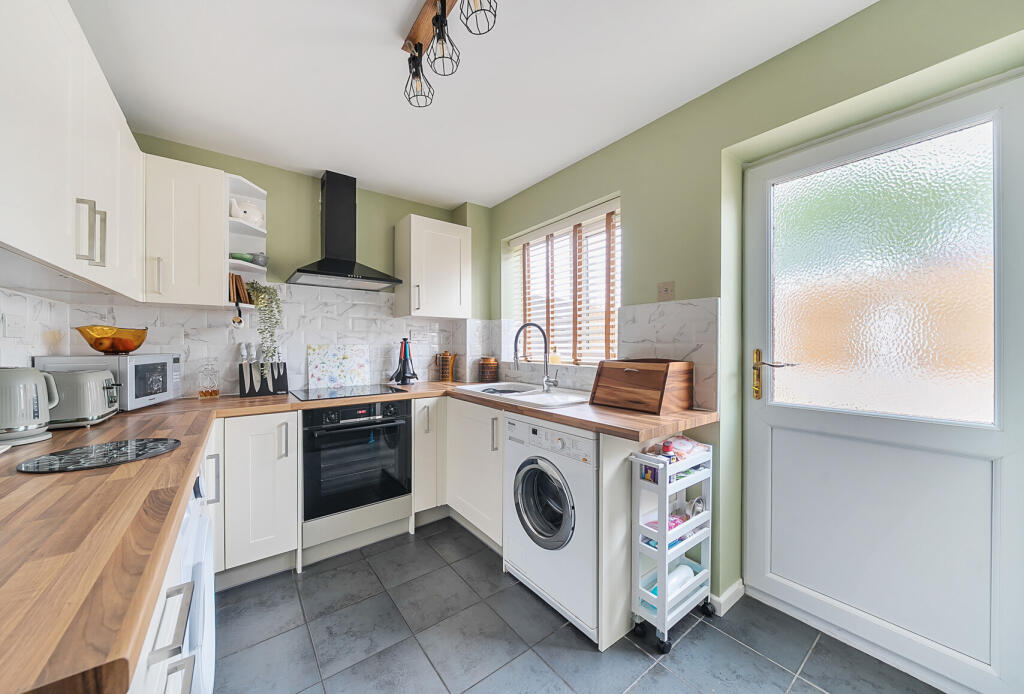 1330789-8-688b9ae...