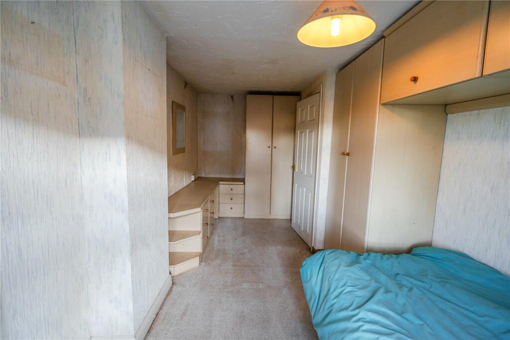 Bedroom 2 (2)