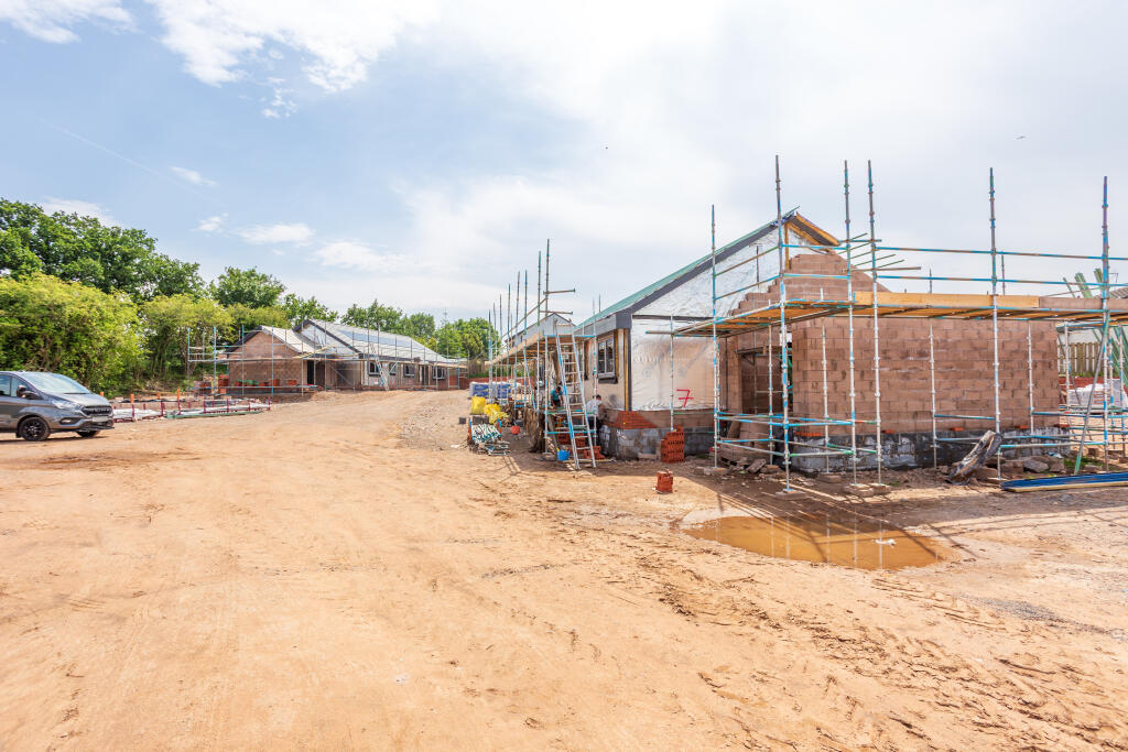 Under Construction - Site