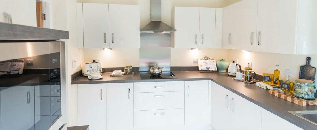 Show Apartment Kitchen 