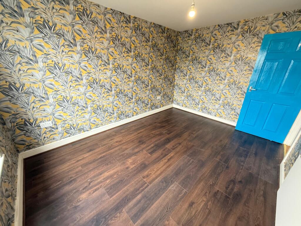 18 Luxaa Apartment Bedroom One 2