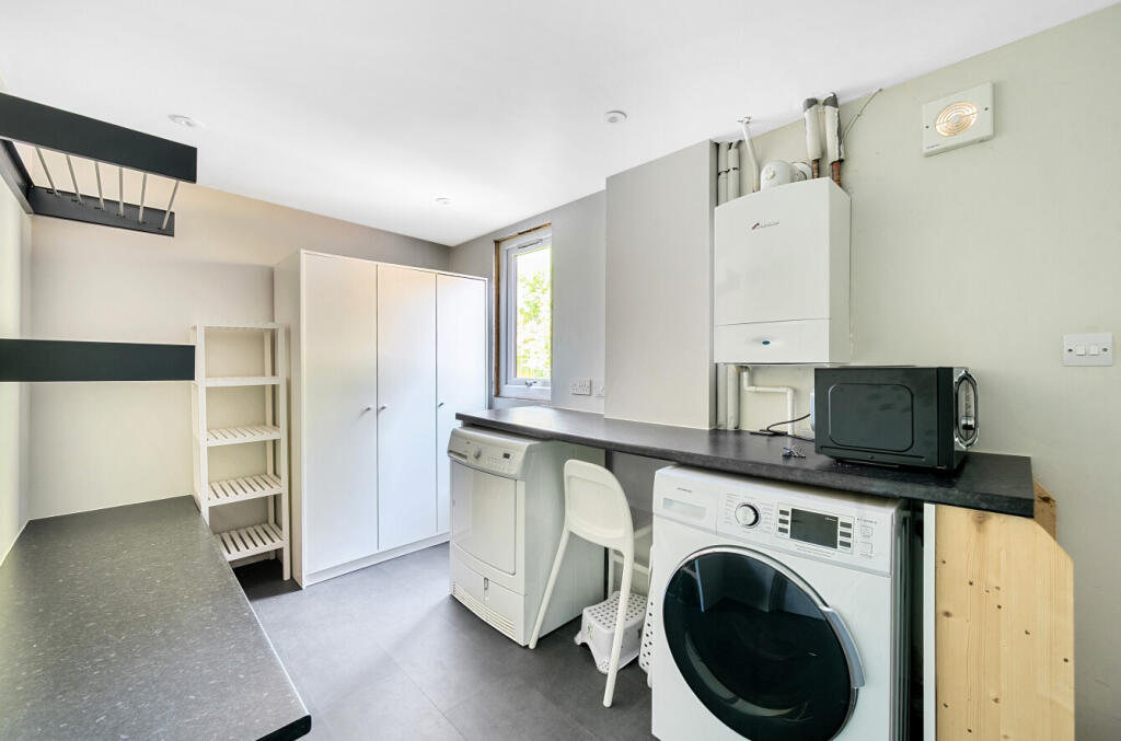 1336309-4-6899b2a...