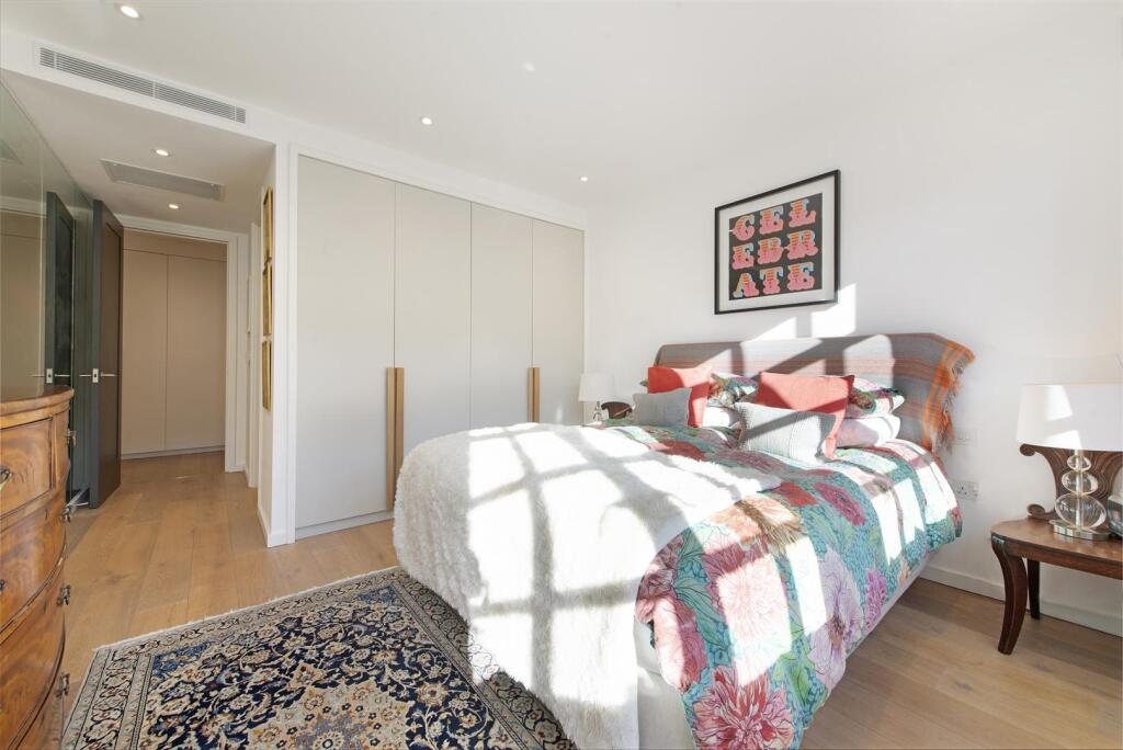 52085 Hi res (7).jpg