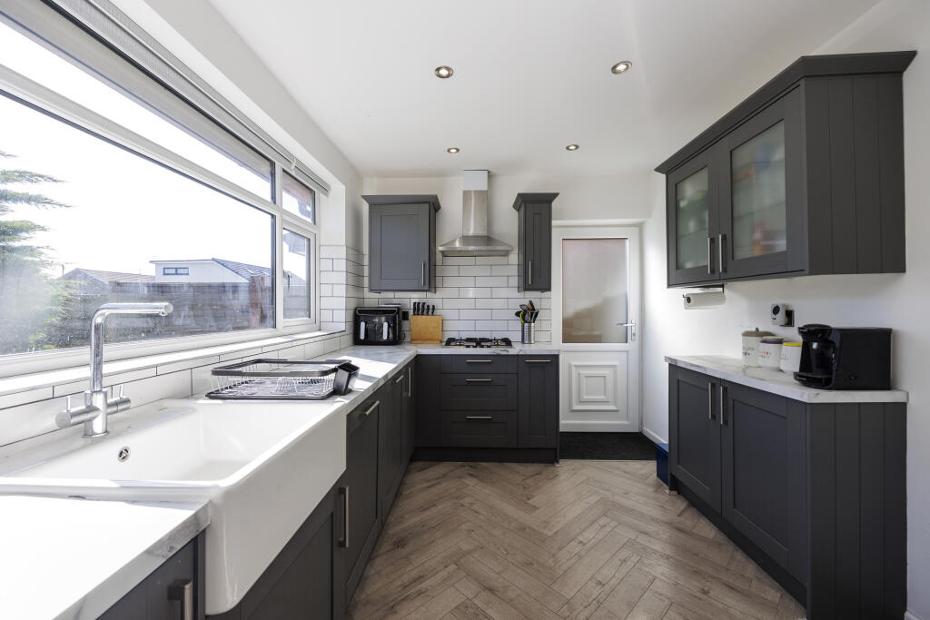 21 Longton avenue-18