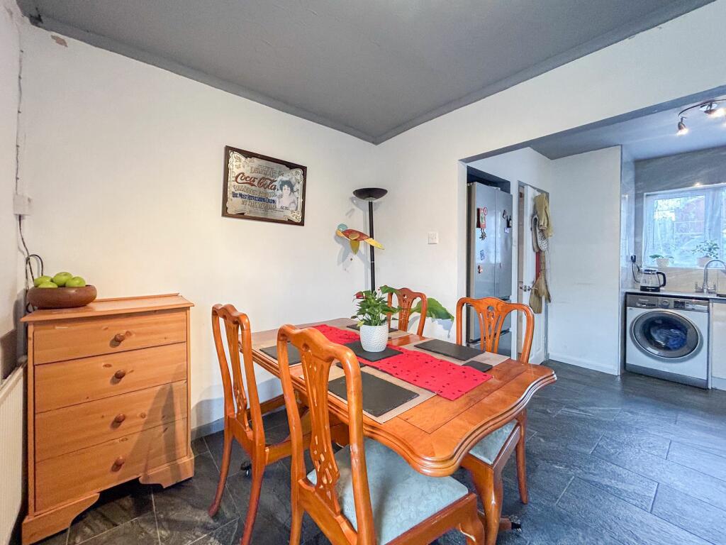 Kitchen/Dinning Room