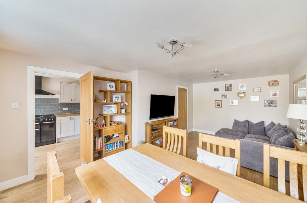 13431821568ad8000876f3