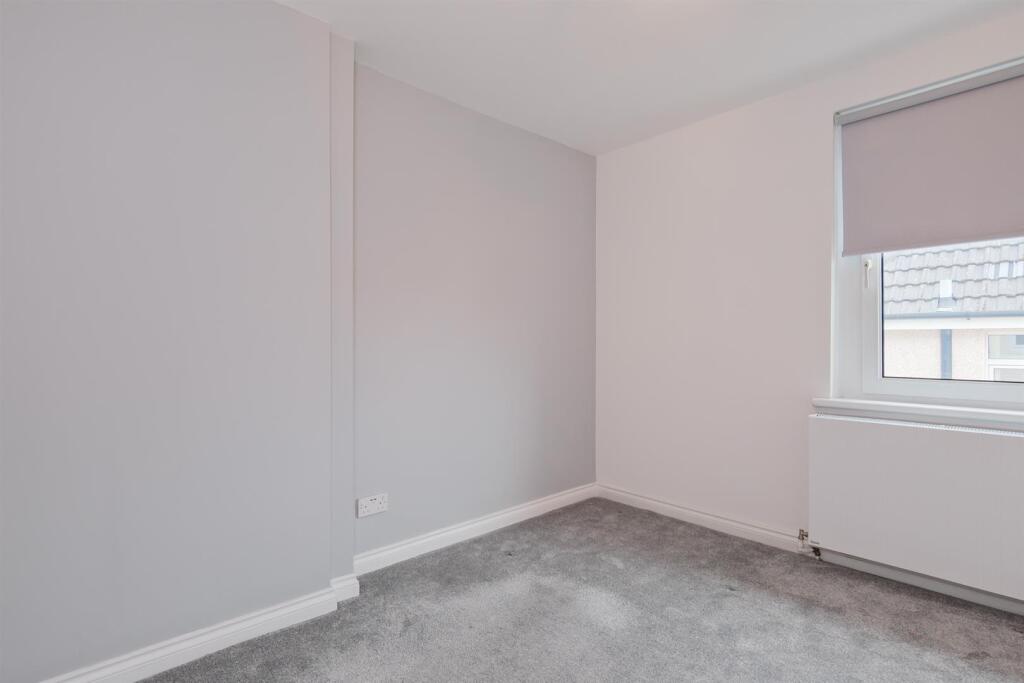 032-3 Loanhead Crescent, Newarthill, ML1 5AW.jpg