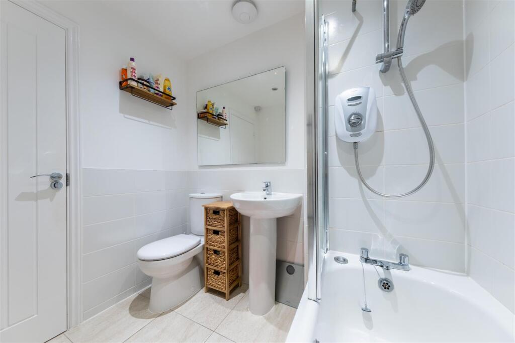 22 Firecrest Way-016.jpg