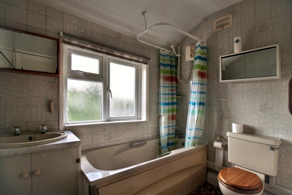 13 Plantation Road, Boreham, Essex, CM3 3EA