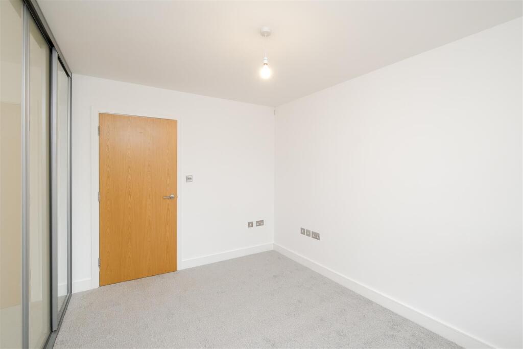 3 Ivydene Court-4.jpg