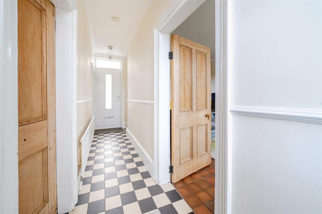 Rose Cottage, 15a Browns Yard, Towcester (18).JPG