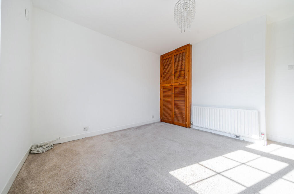 1343486-6-68a82a9...