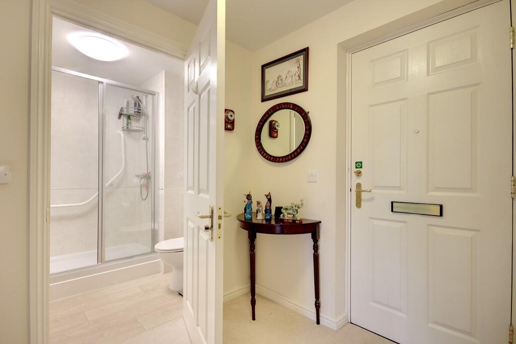 Hall Shower