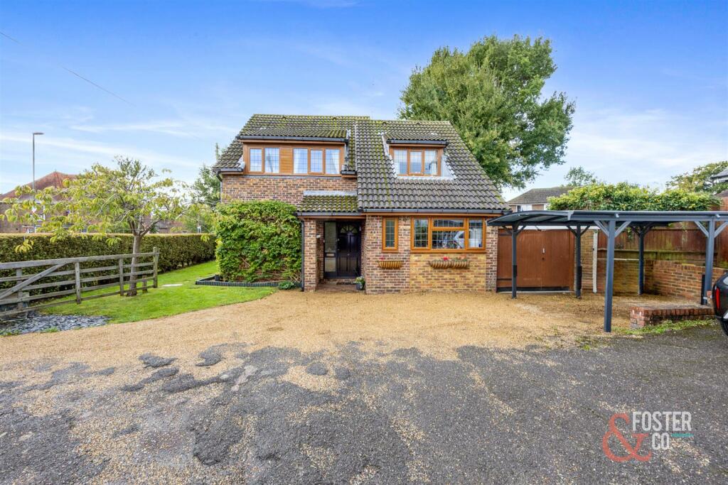 High Street, April Cottage-002.JPG