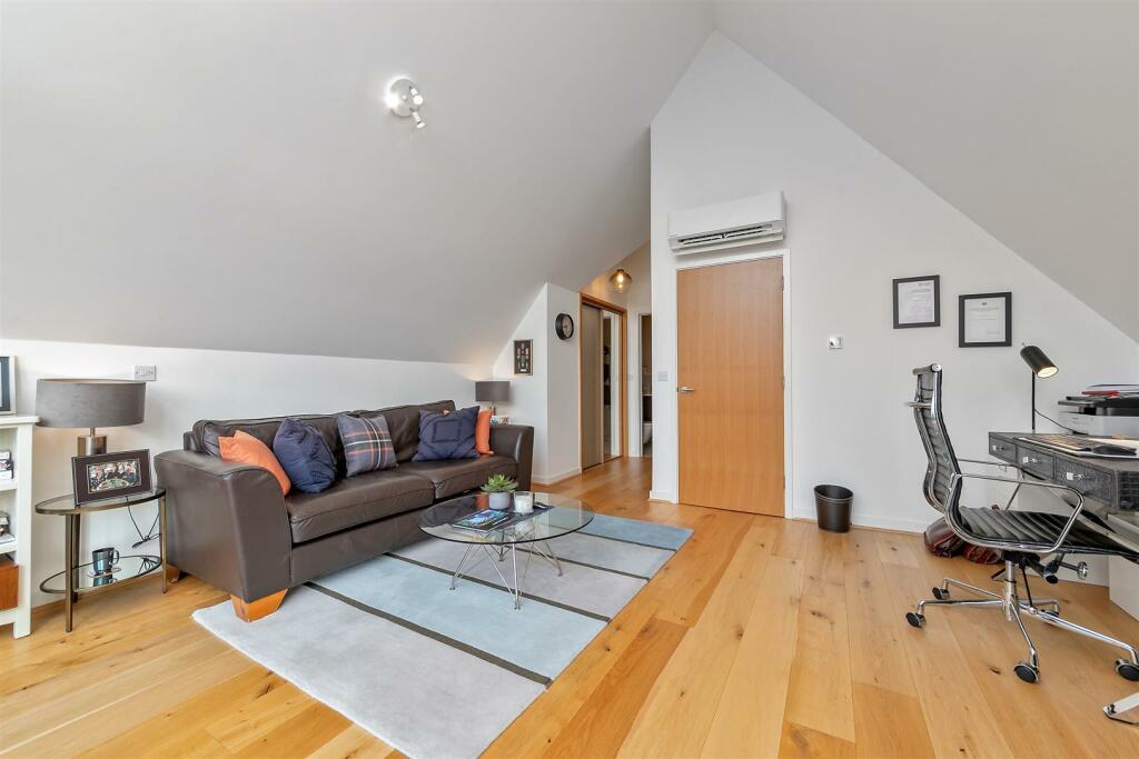 4OakTreeGardens-75.jpg