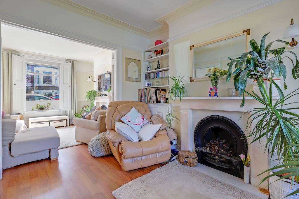 09-aa6bJHHGLL - 3...