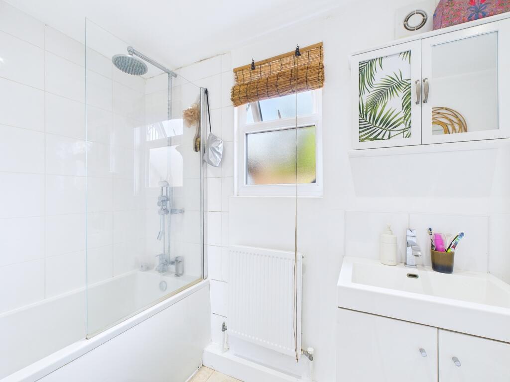 Flat A - Bathroom 1