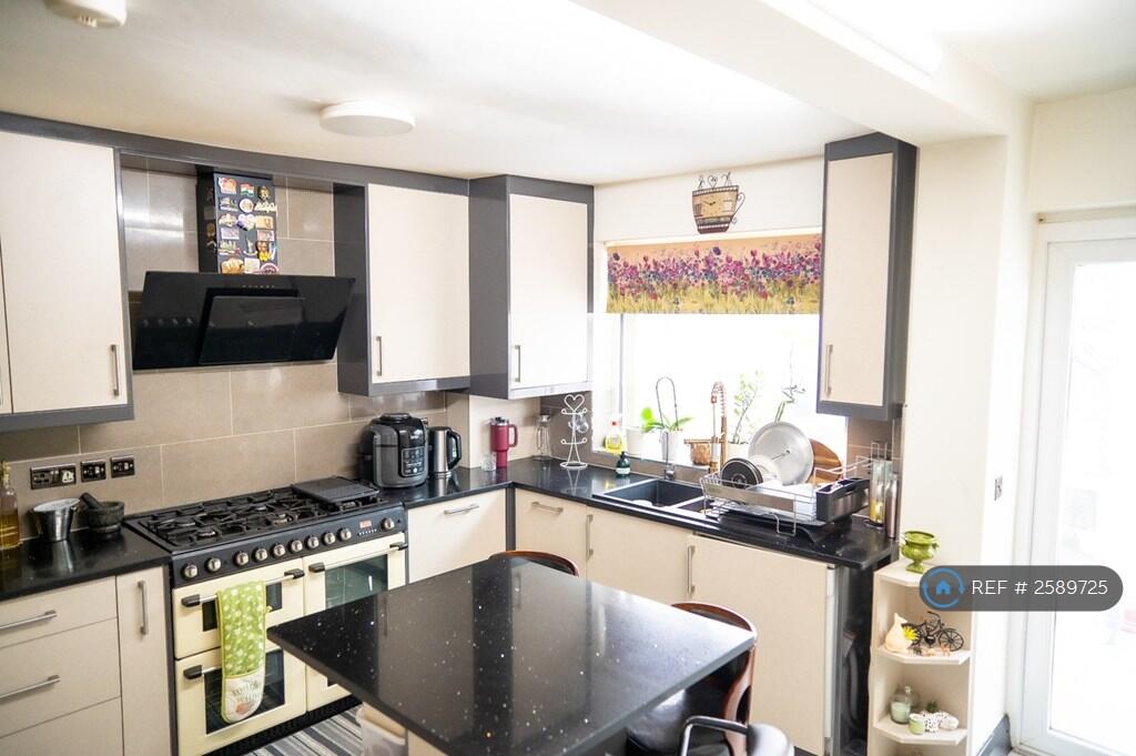 Kitchen-View2