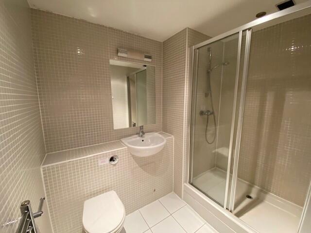 Bathroom 2 T202510201627.jpg