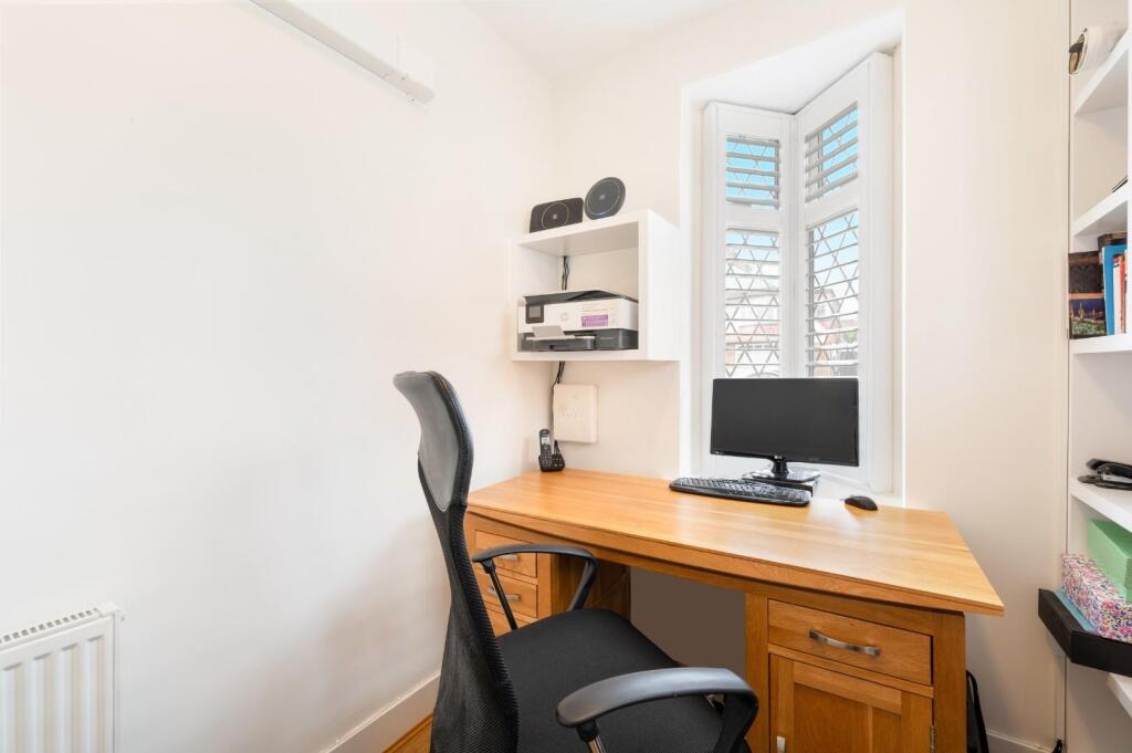 BRIARWOOD ROAD  (7).jpg