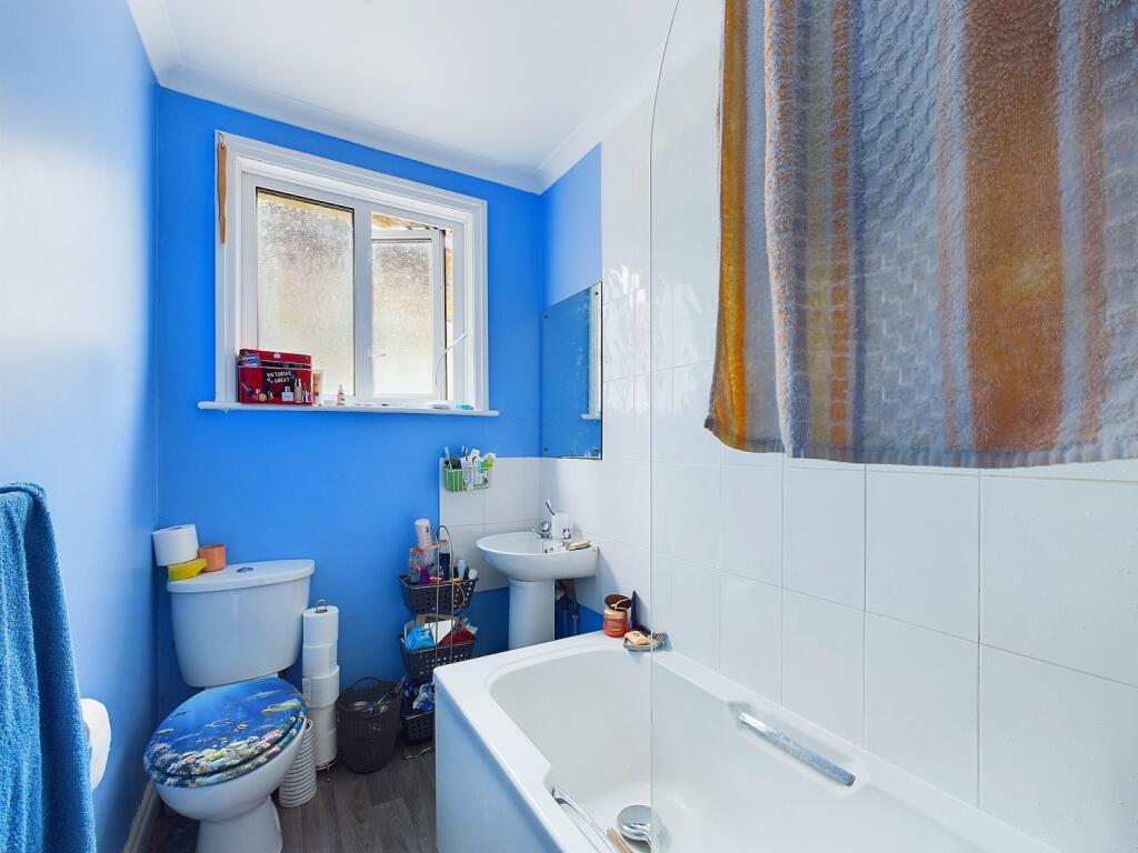 CAM01338G0-PR0091-STILL017