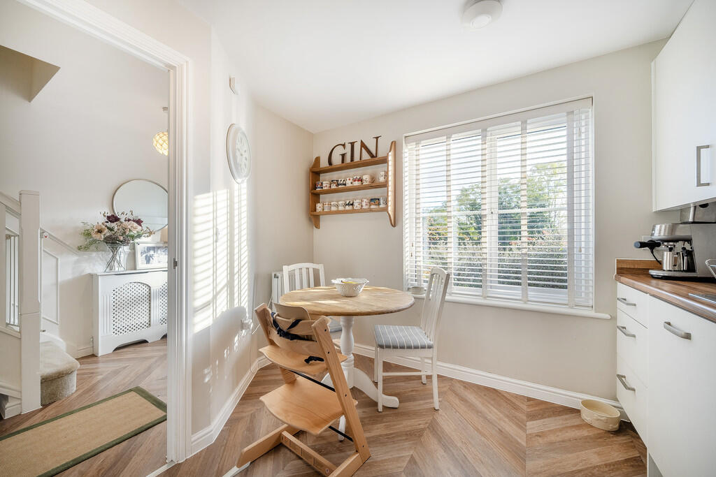 1204951 (4) - Cop...