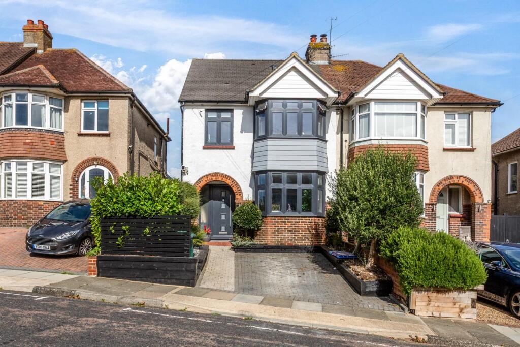 Burlington Gardens-25.jpg