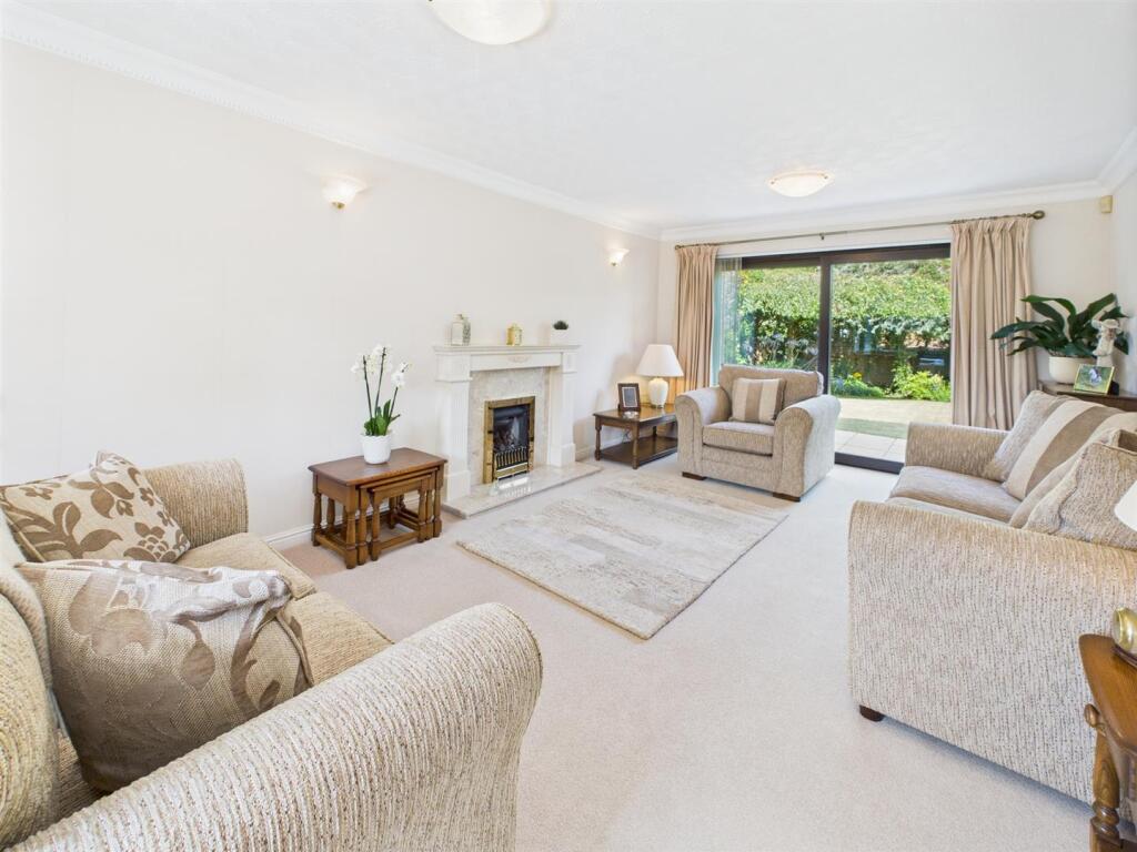 DRAWING ROOM