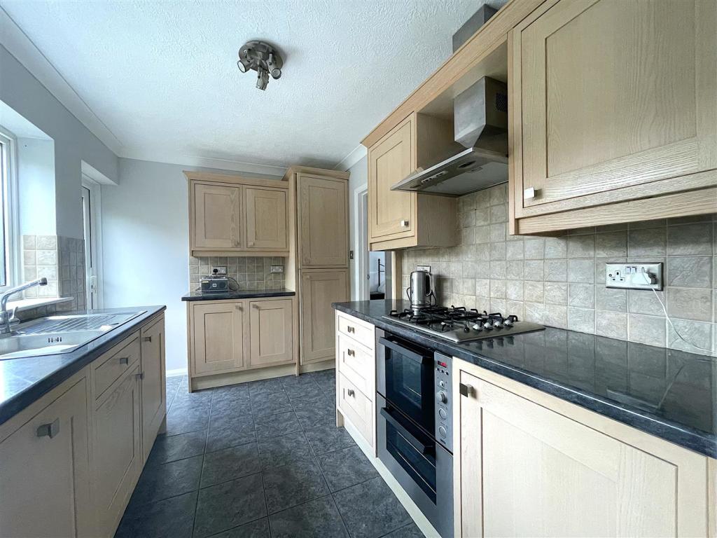 Kitchen (1).jpeg
