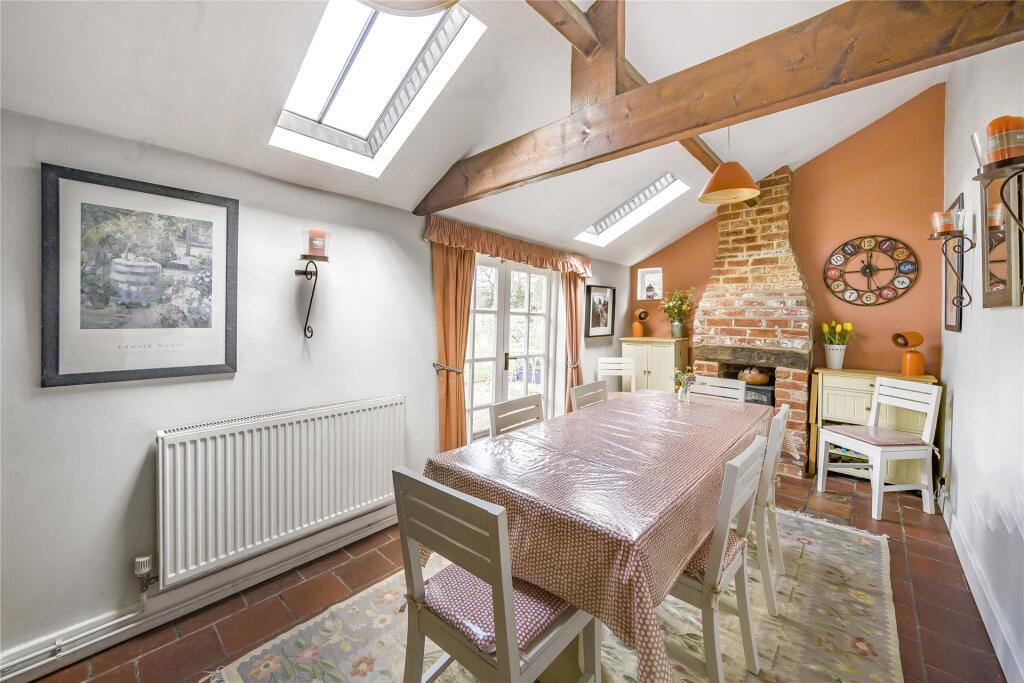 Breakfast Room