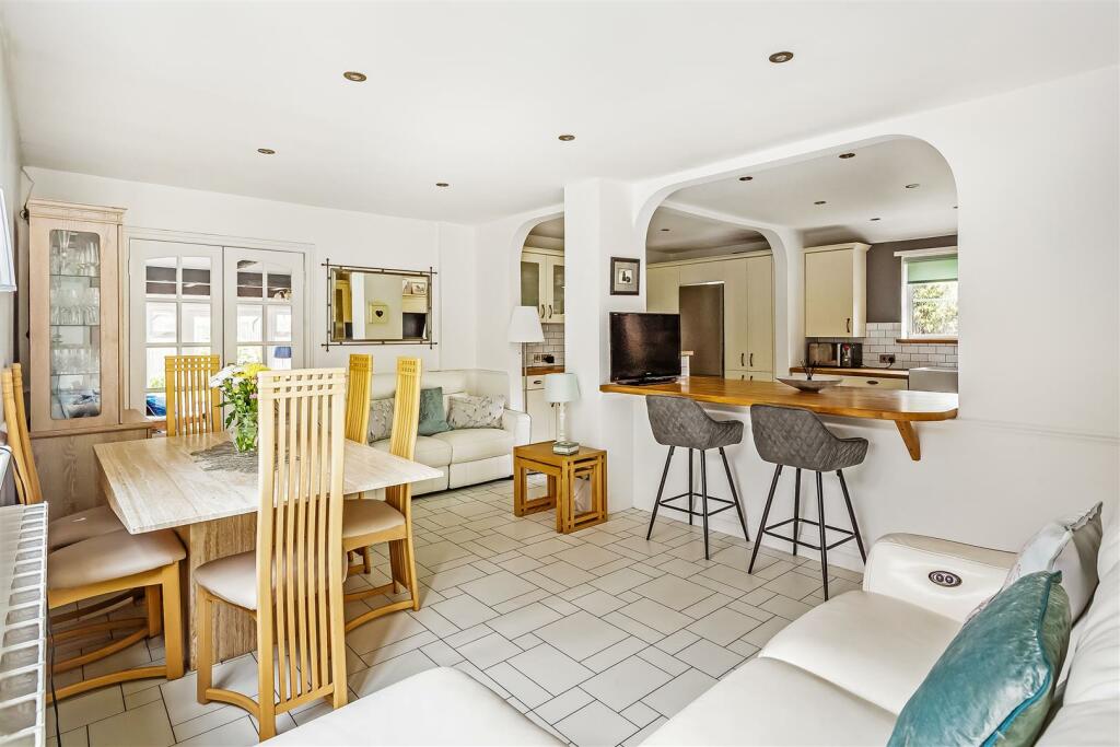 Copeleigh-Lodge-13.jpg