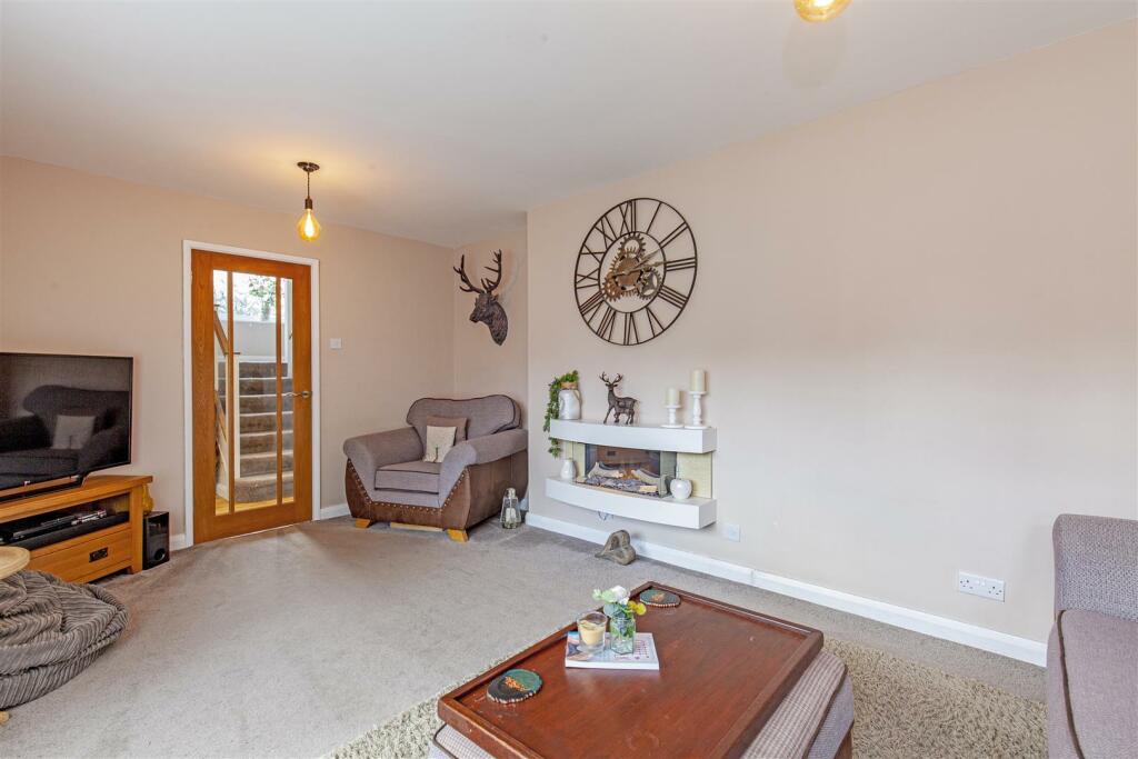 Reception Room-9.jpg
