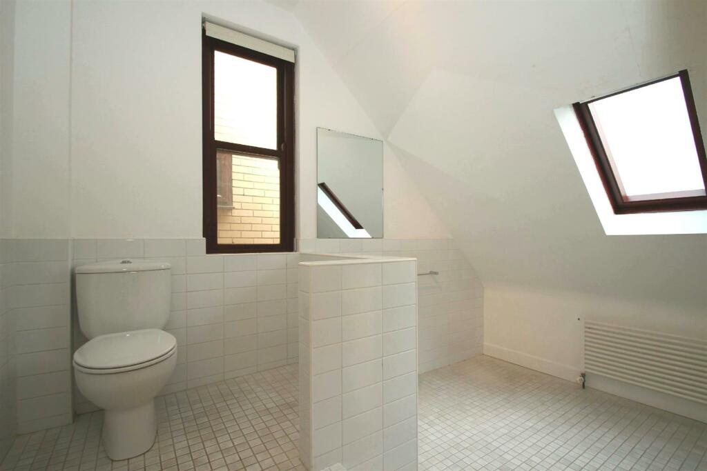 Shower Room 2