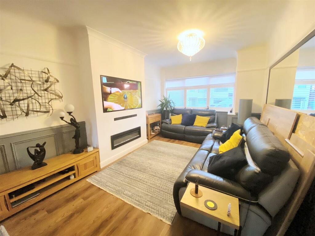 Through Lounge