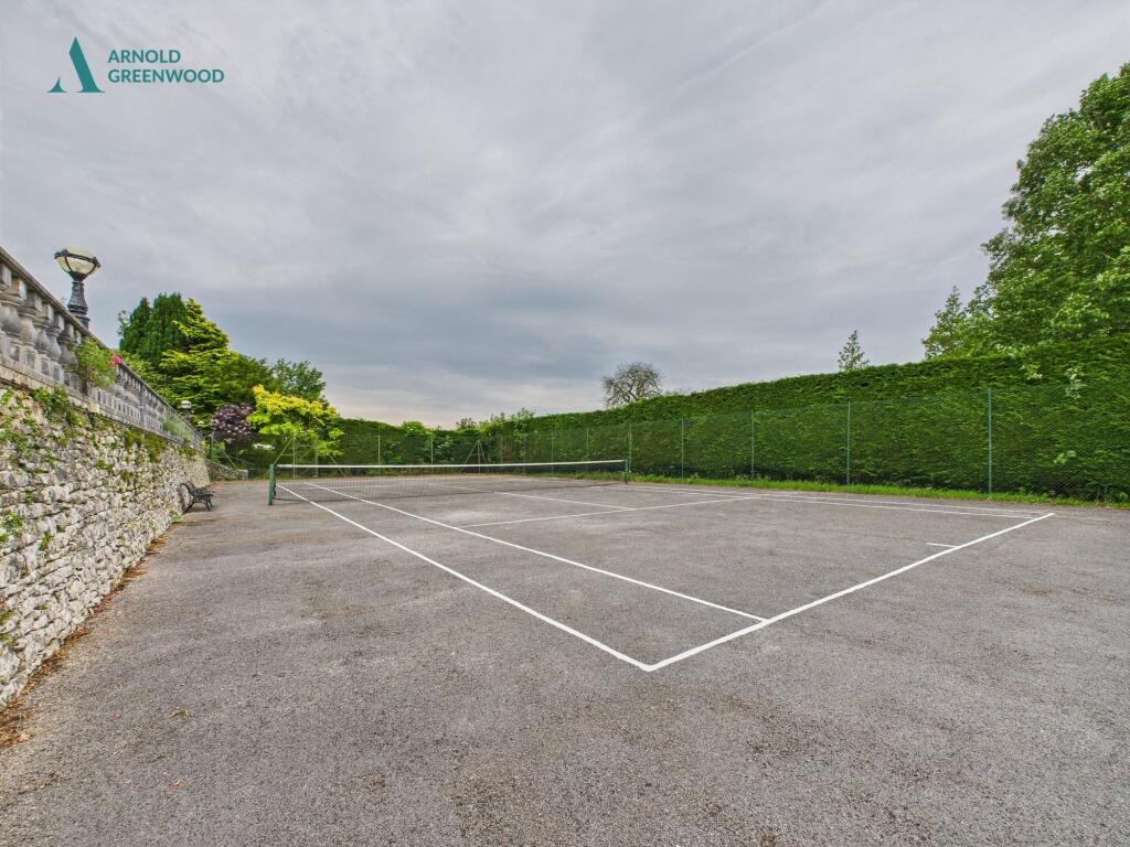 Communal Tennis Courts