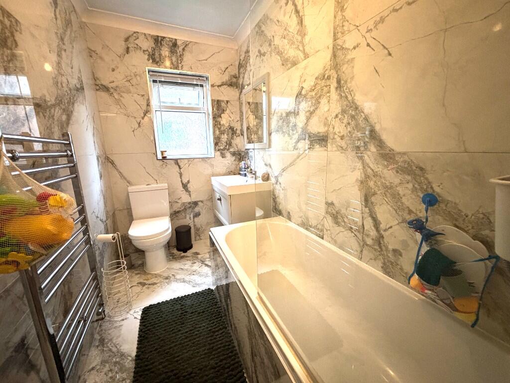 Modern Bathroom