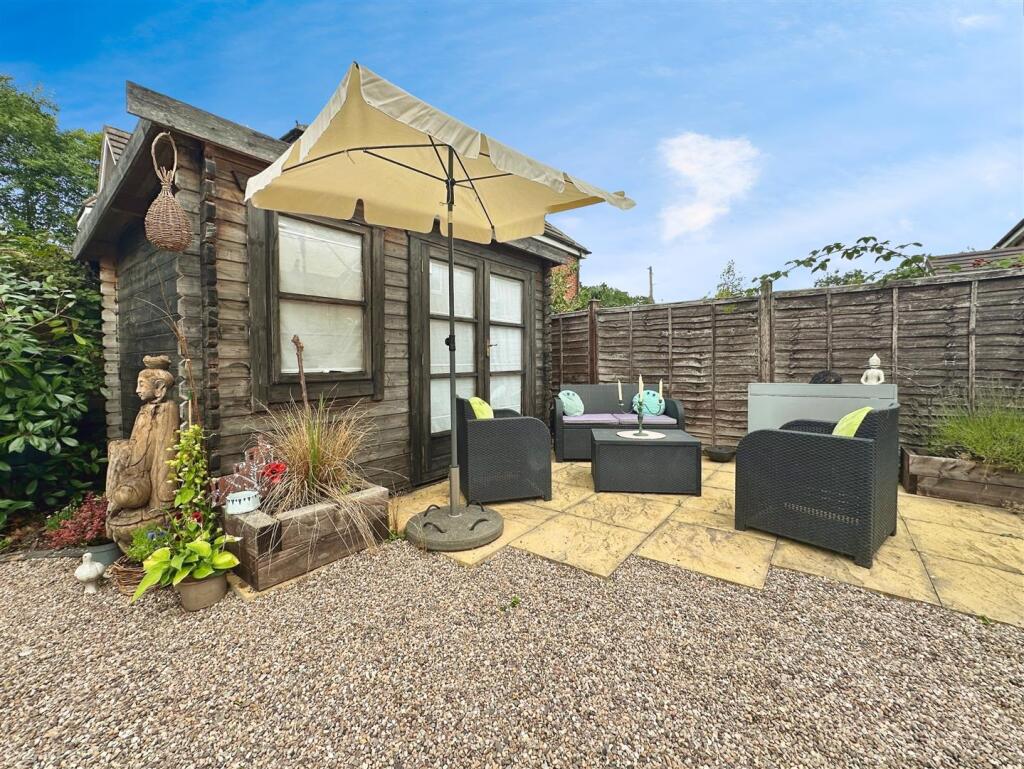 1dd37cd7--4E94-8D04-961B09265C3B-46764-00000FEB747