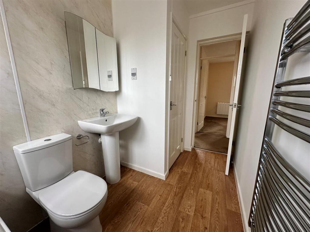 Bathroom 2