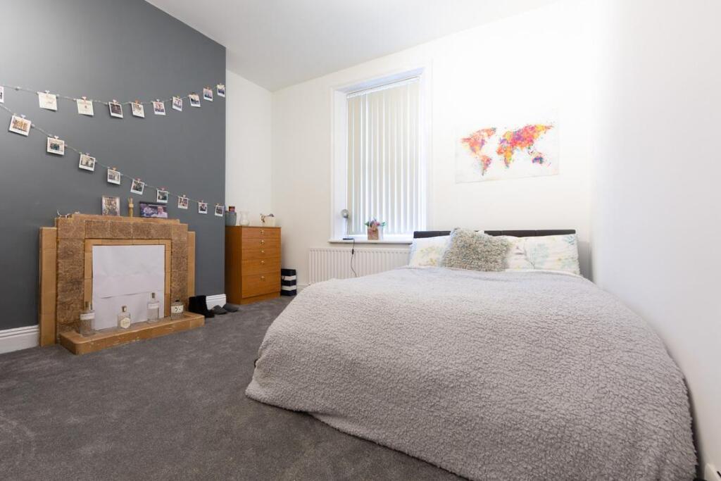 182 Sandyford Rd-small-4.jpg