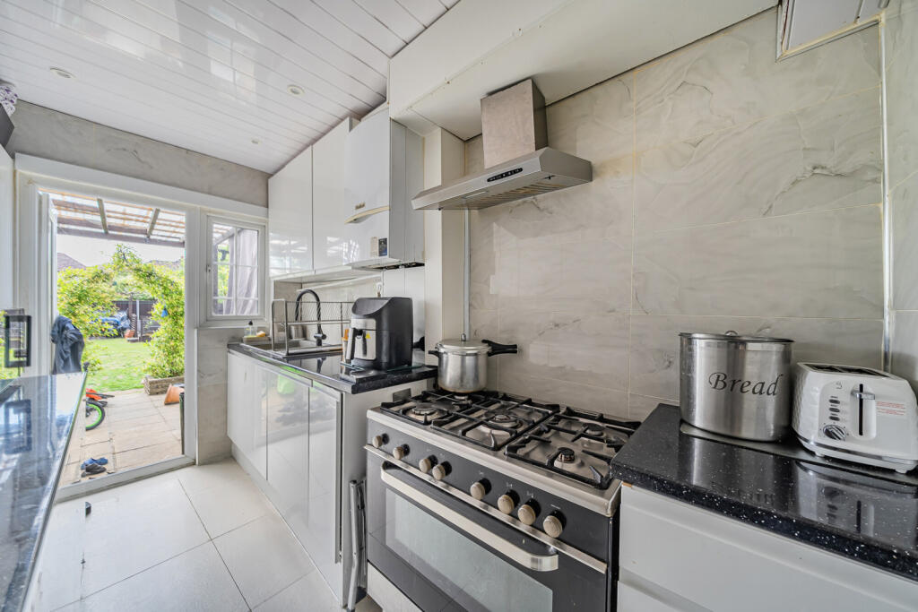 1303579-10-6849a7...