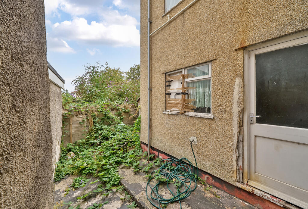 1343372-6-68a72ff...