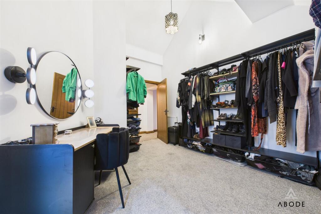 CAM03473G0-PR0523-STILL023.jpg