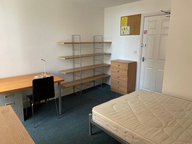 st-james-s-street-ng1-6fj-955391