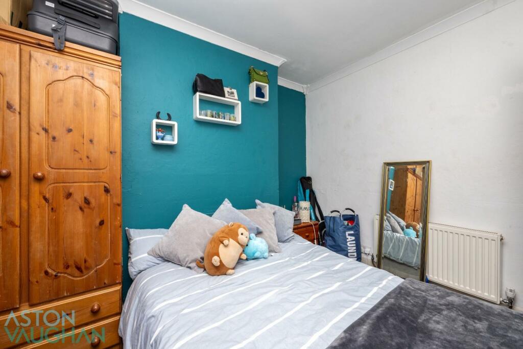 Inverness Road, 2-005.jpg