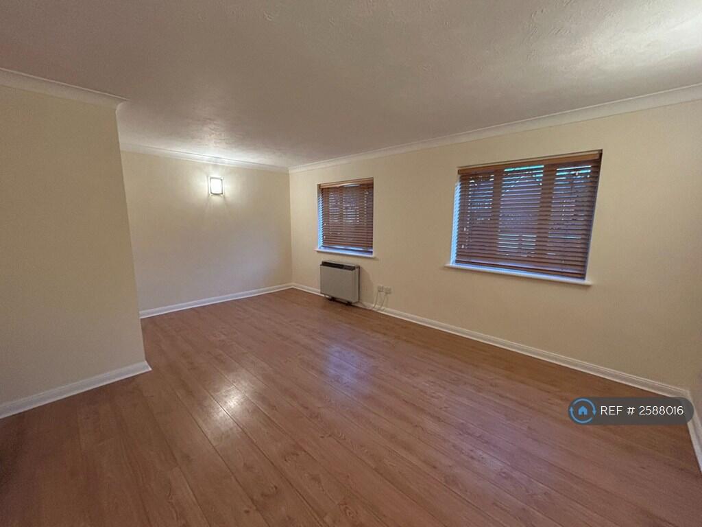 Lounge / Dining Room