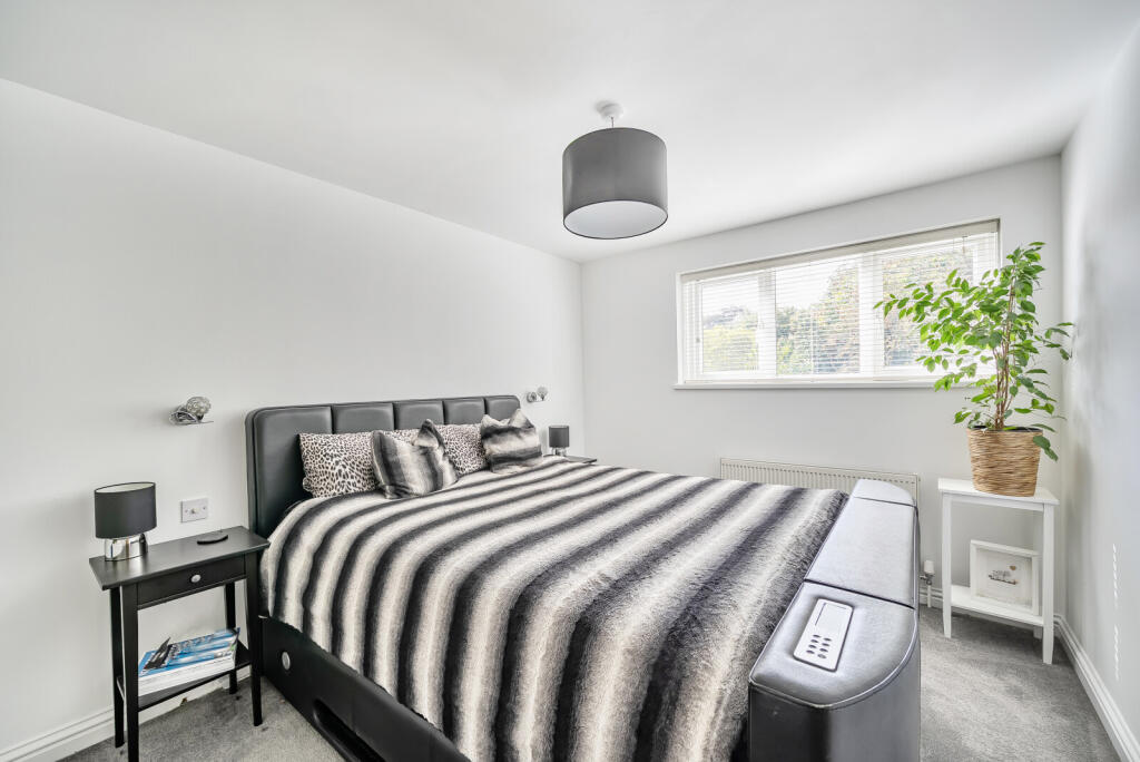 1354999-15-68c963...