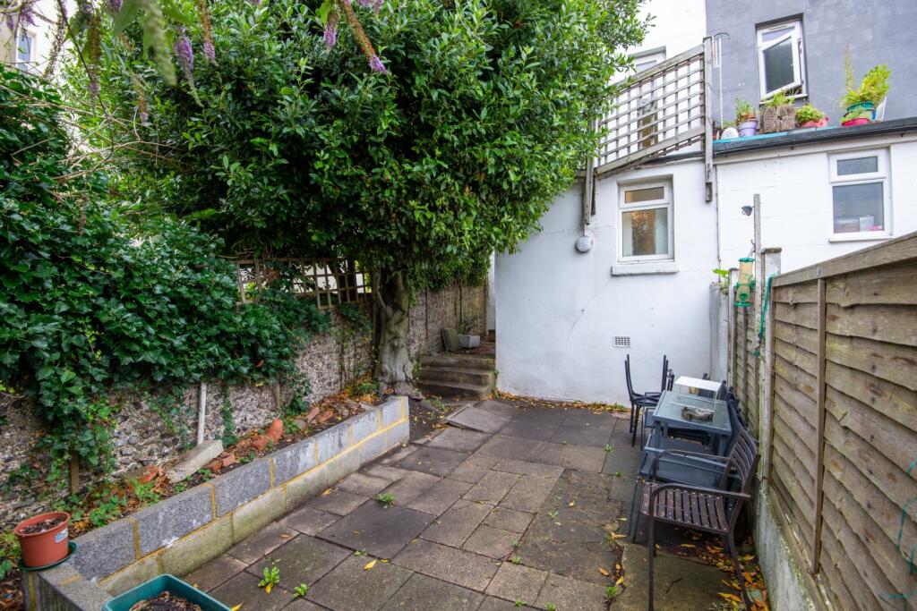 75 Vere Road Garden (2)