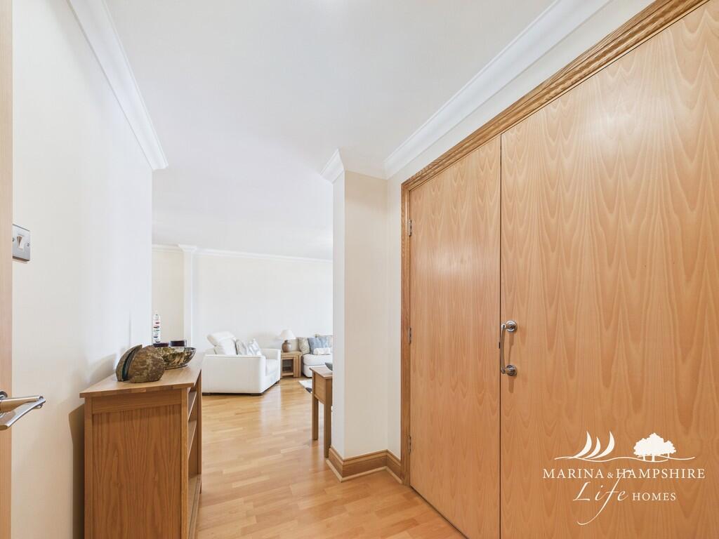 CAM03915G0-PR0018...