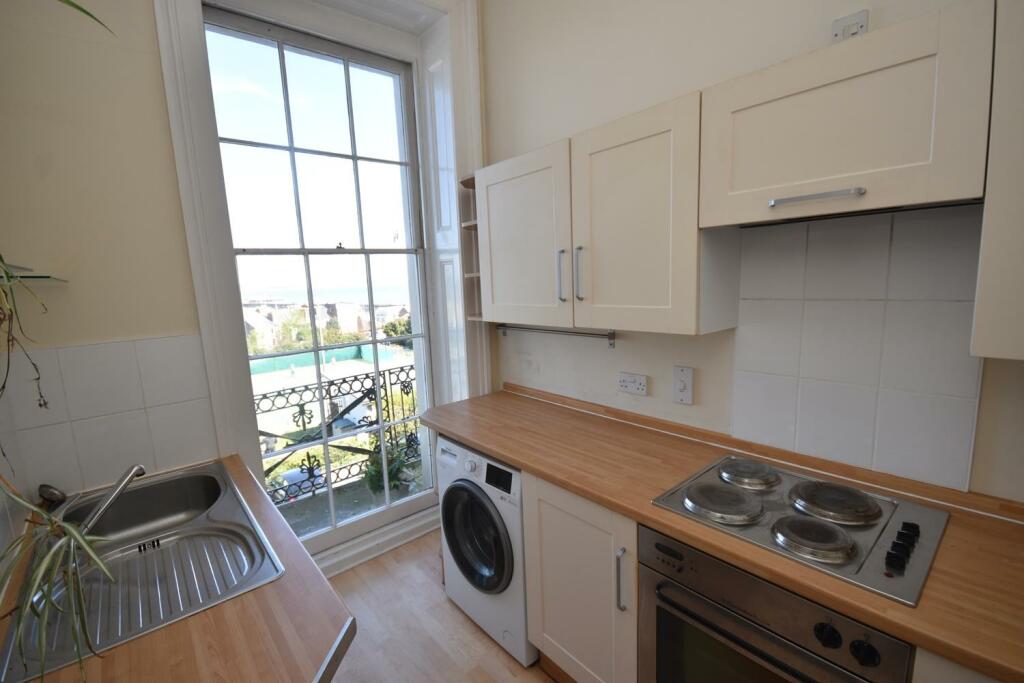 Kitchen.JPG